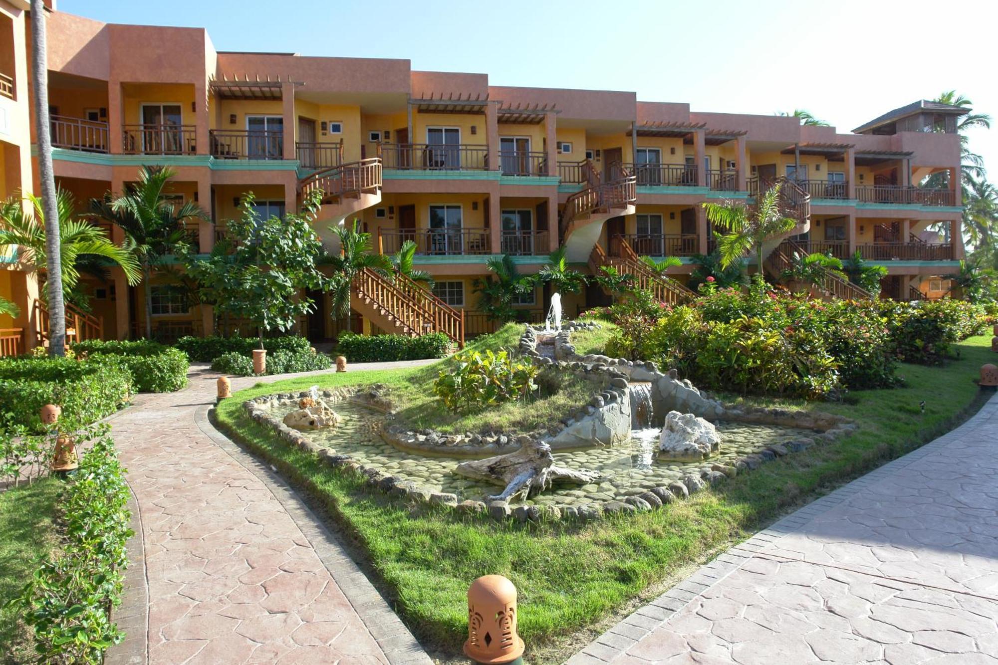 Resort Vik Cayena 5*
