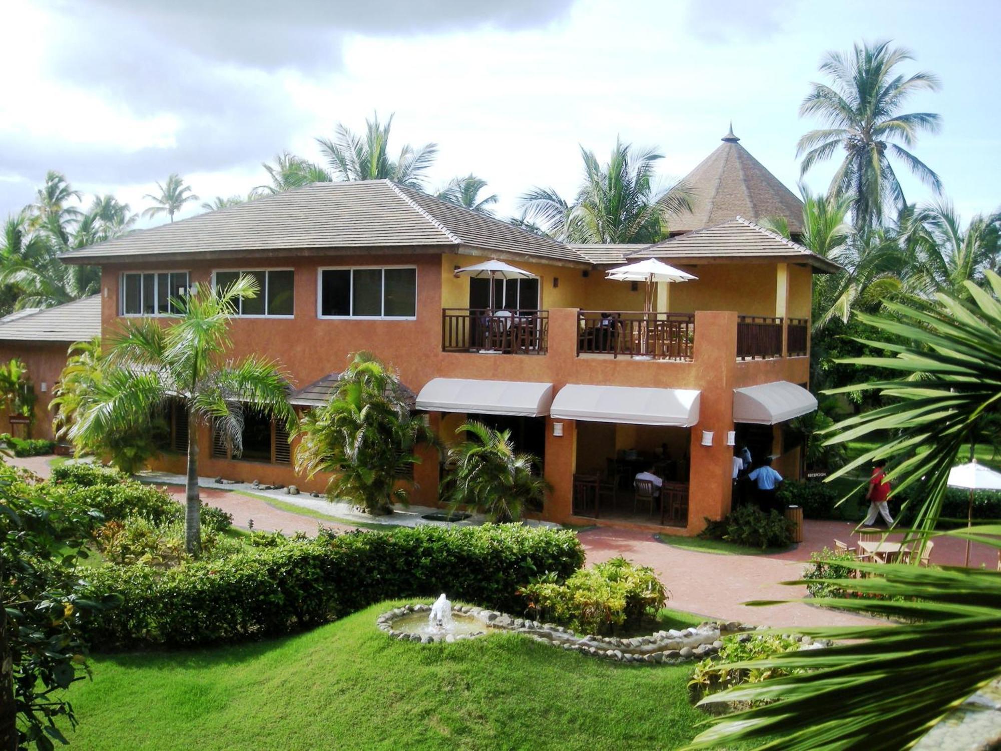 Resort Vik Cayena