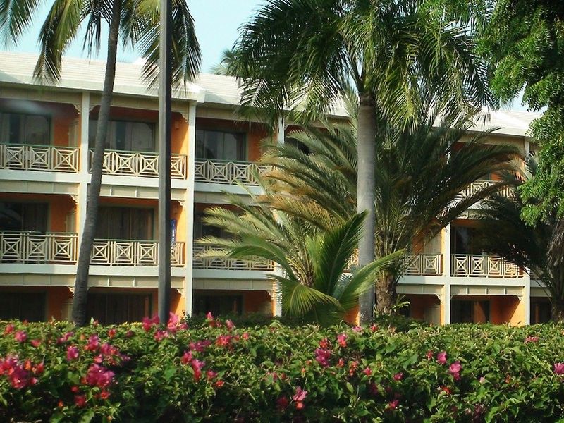 Resort Vik Cayena 5*