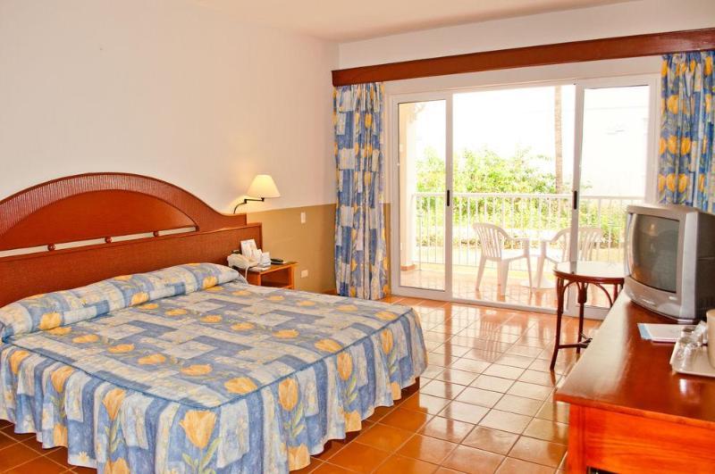 Resort Vik Cayena 5*